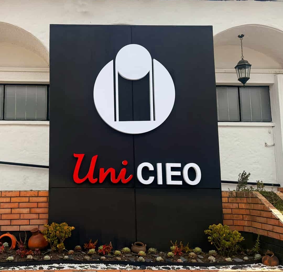 Acerca de UniCIEO